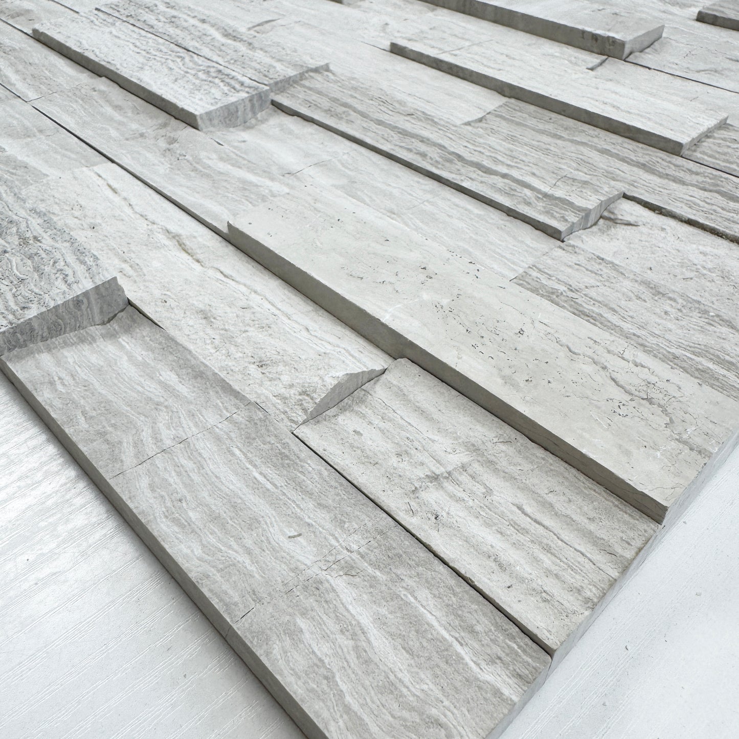 Luxe Aura series White & Light Grey Wood Polish & Split Marble Wall Cladding