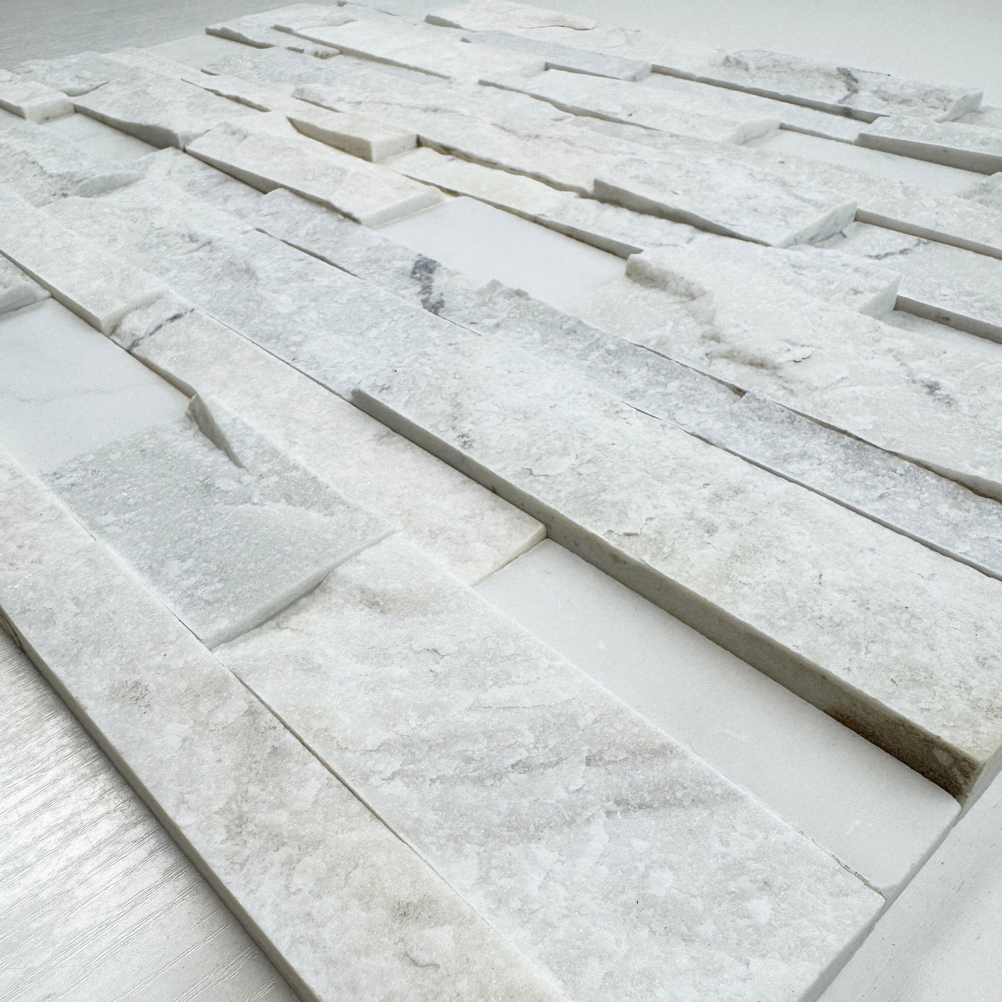 Luxe Aura series Milky White Mixed Size Polish & Split Marble Wall Cladding