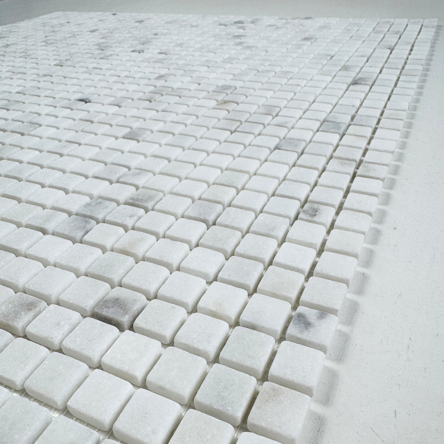 Barcelona Earth Series Kwong Sal White Honed Square Marble Mosaic