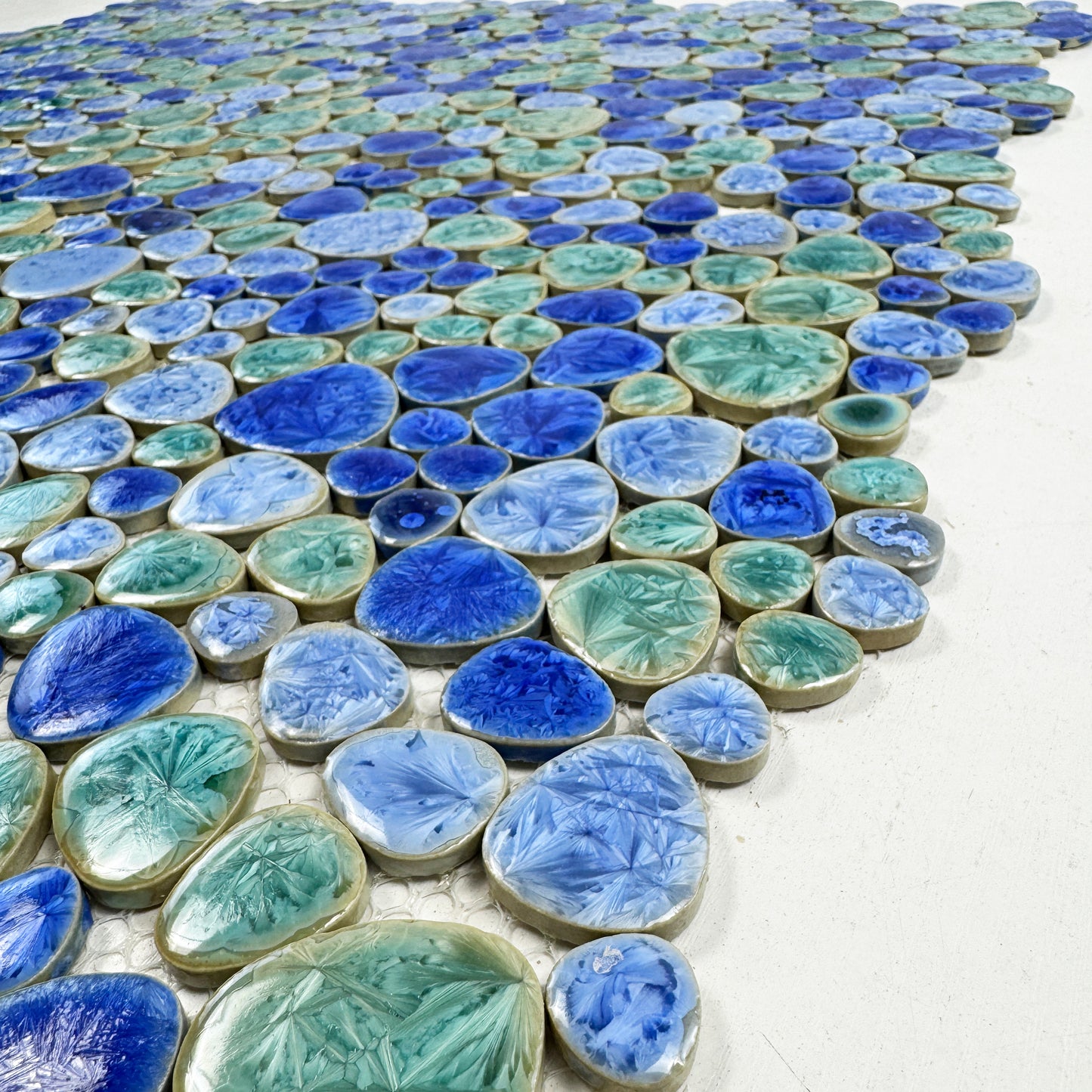 Positano Sky Series Tiffany Blue & Royal Blue & Neon Blue Mixed Round Ice Crack Porcelain Mosaic