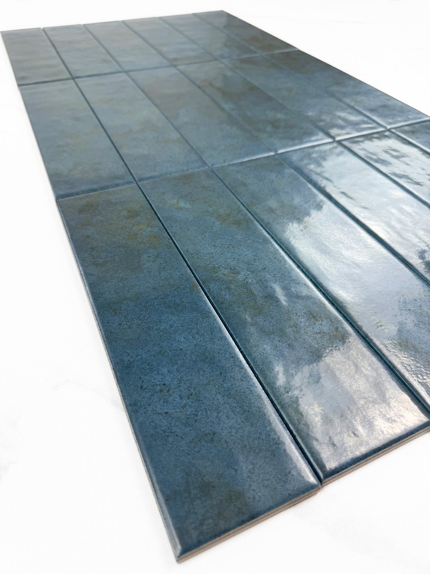 Aurora Vibes porcelain kitchen and bathroom tiles in dubai