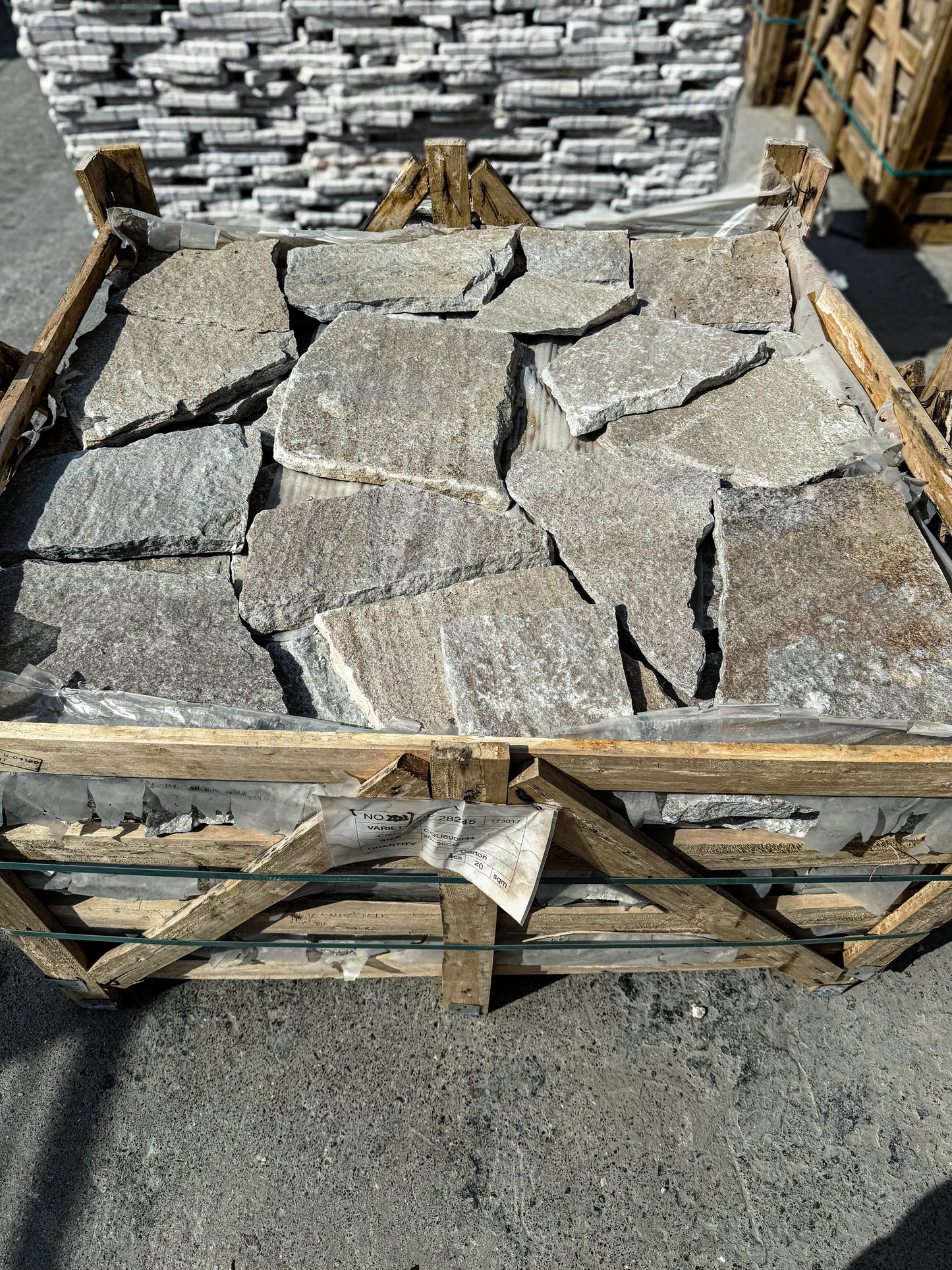 Opulent Flagstone Series pearl white & light grey loose random piece  quartz flag stone