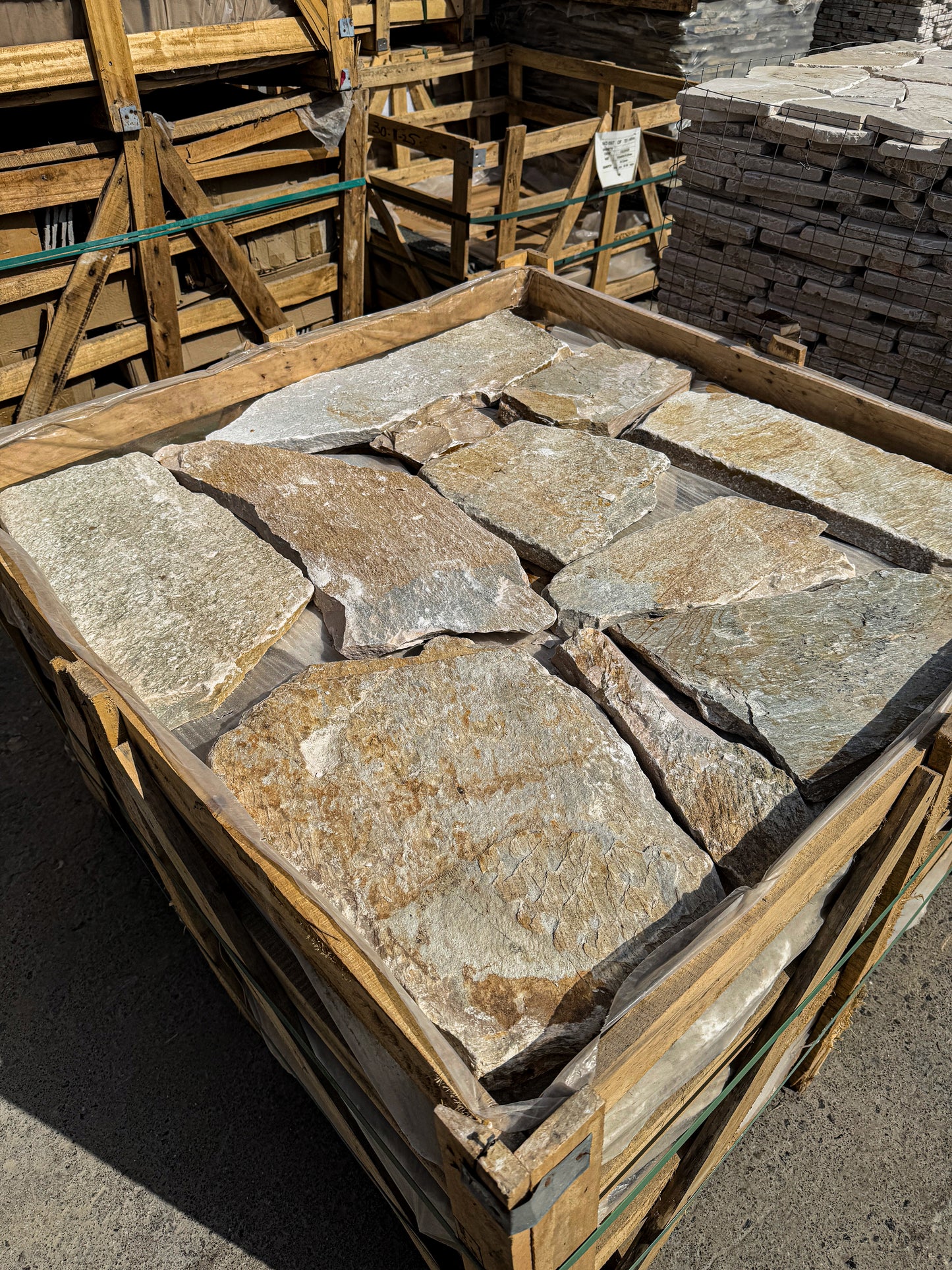 Opulent Flagstone Series Yellow Wood Vein Loose Random Piece Marble Flag Stone