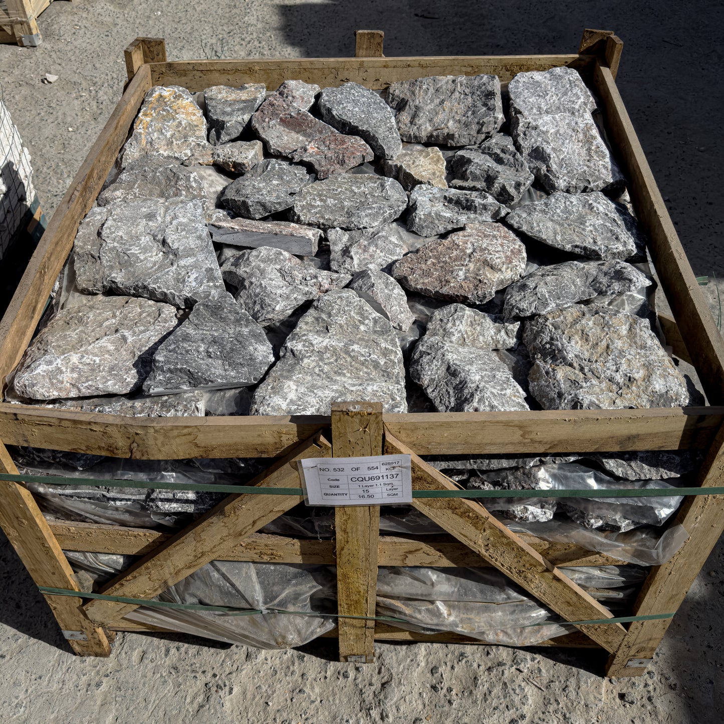 Opulent Flagstone Series Black Natural Surface Loose Random Piece Marble Wall Cladding