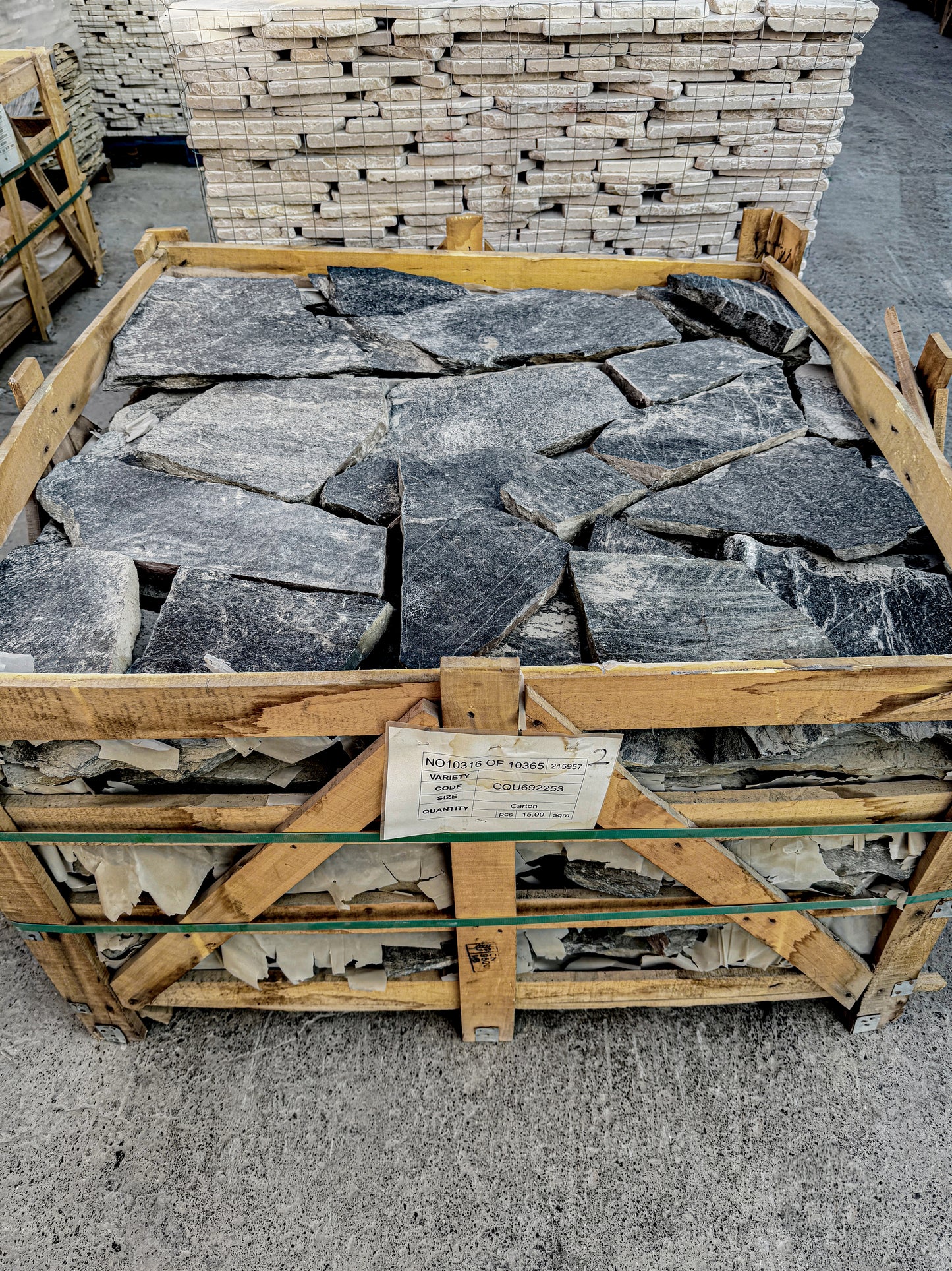 Opulent Flagstone Series Black Loose Random Piece Quartz Wall Cladding