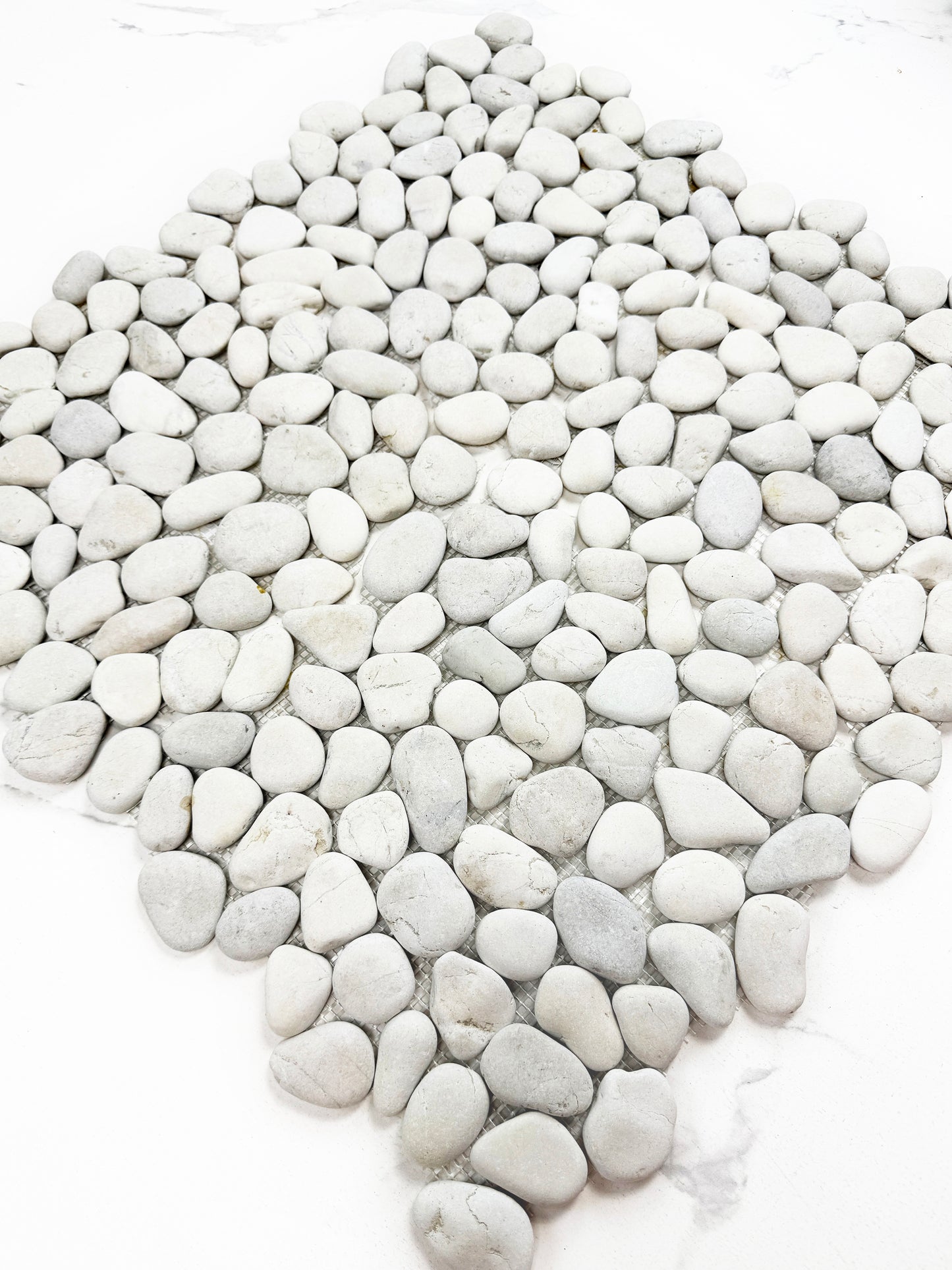 Pebble Serenade Off White & Light Beige Semi-Matte Irregular Round Shape Natural Pebble Stone Mosaic